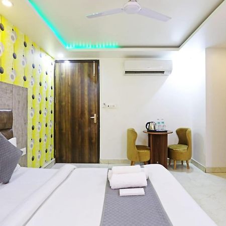 Hotel Broadway Near Delhi Airport Nuova Delhi Esterno foto
