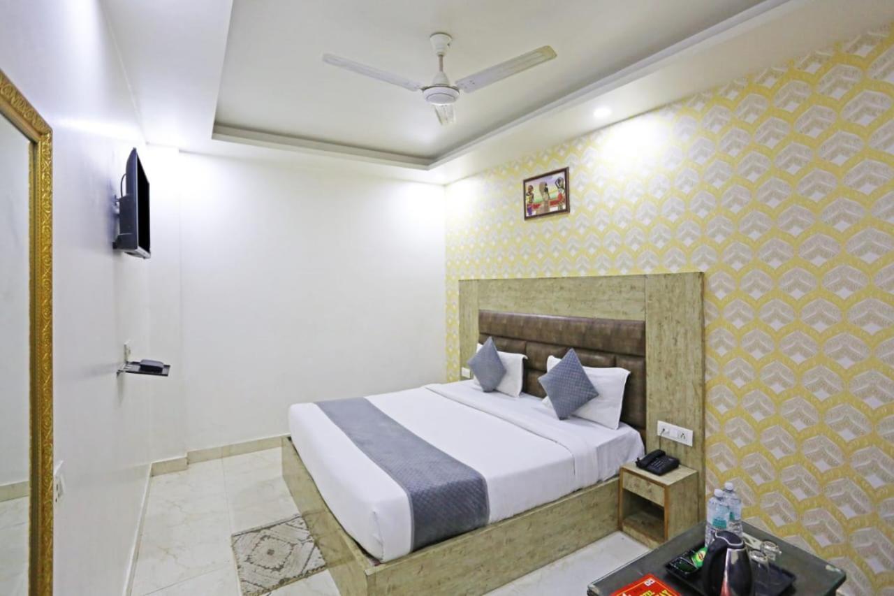 Hotel Broadway Near Delhi Airport Nuova Delhi Esterno foto