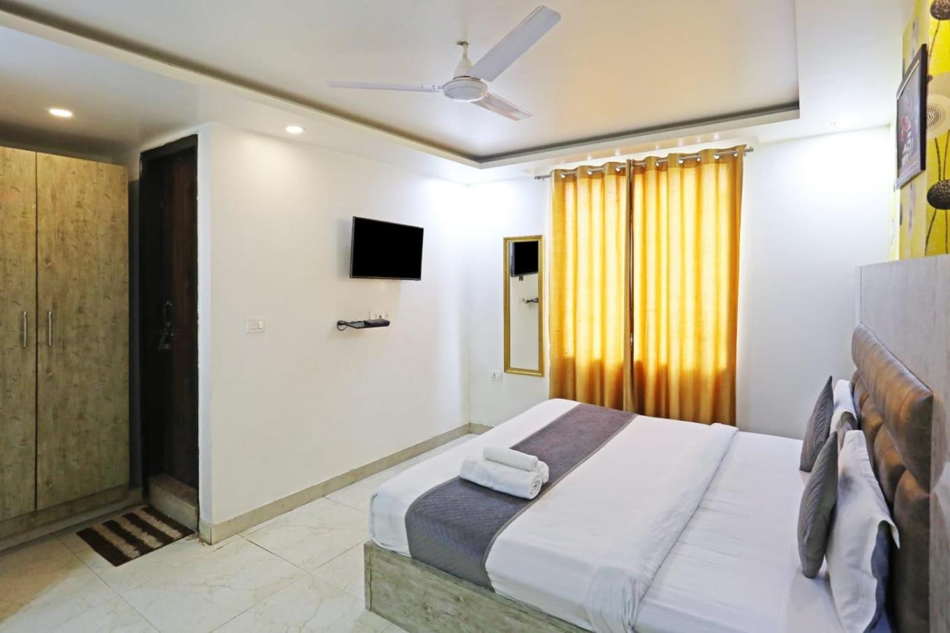 Hotel Broadway Near Delhi Airport Nuova Delhi Esterno foto