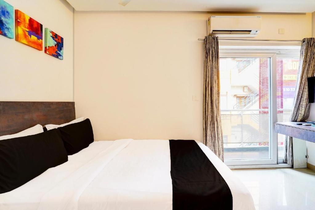 Hotel Broadway Near Delhi Airport Nuova Delhi Esterno foto