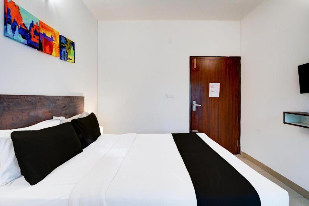 Hotel Broadway Near Delhi Airport Nuova Delhi Esterno foto